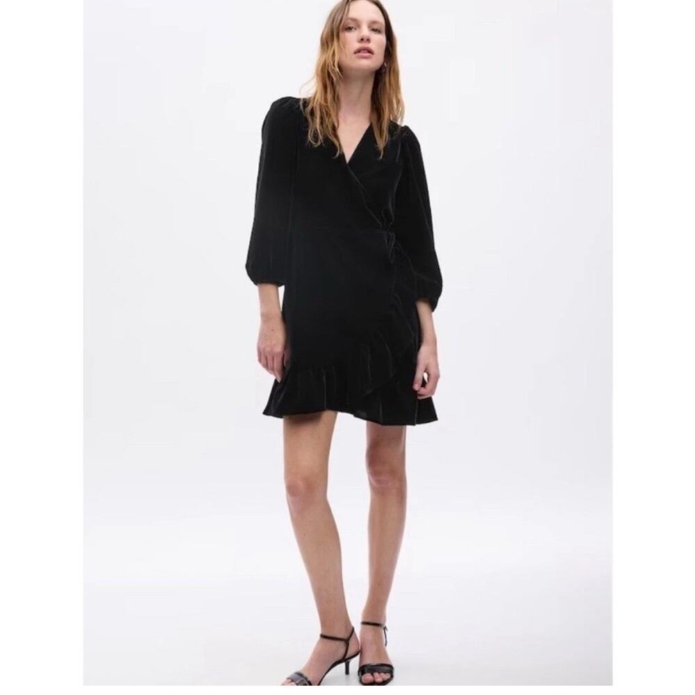 NWT Gap Black Velvet Ruffle Wrap Dress Size Large